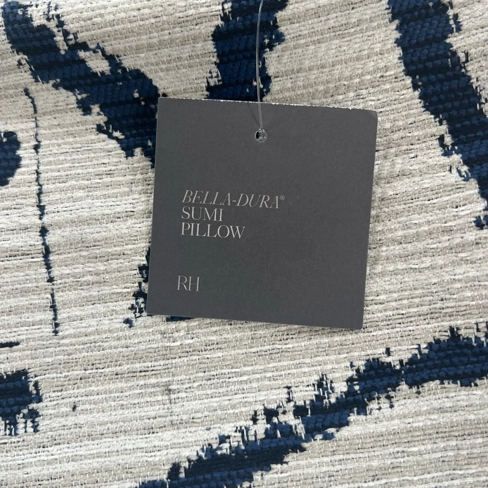 Restoration Hardware-Outdoor pillow covers Bella-Dura Sumi set of (4)